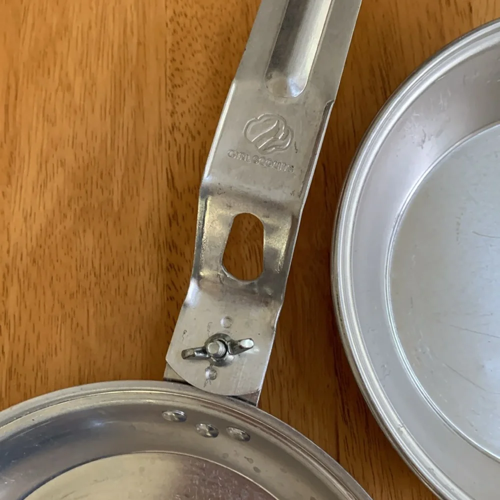 💚Girl Scouts Mess Kit GSUSA brand Carrying Case Outdoor Pots Pans